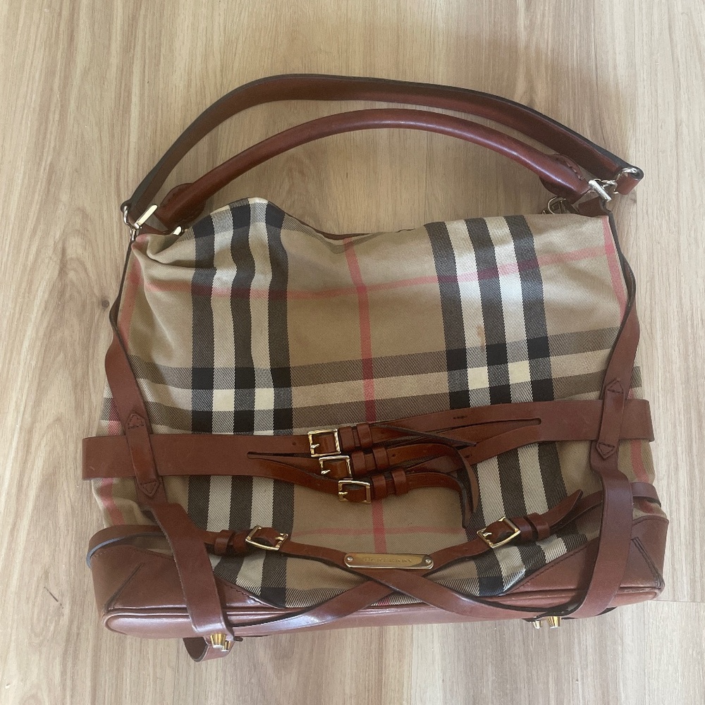Burberry shoulder bag